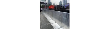 Aluminum concert crowd control barrier