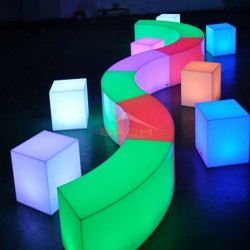 Puff curva com luz