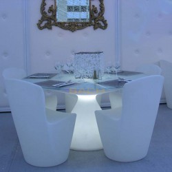 Silla con luz, Zoe