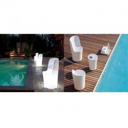 Silla con luz, Zoe