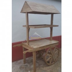 Carrinho de doces de madeira